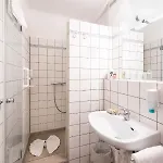 Nibelungen Hof 3*