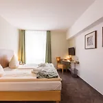 Nibelungen Hof Ξενοδοχείο 3*