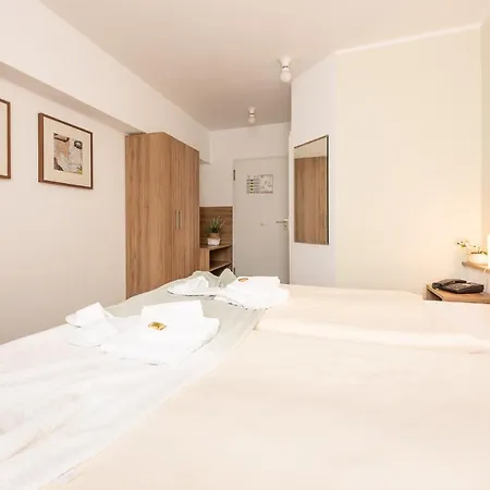 Nibelungen Hof Отель 3*