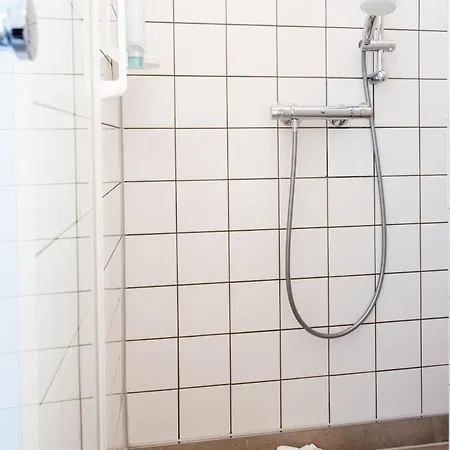 Nibelungen Hof 3*