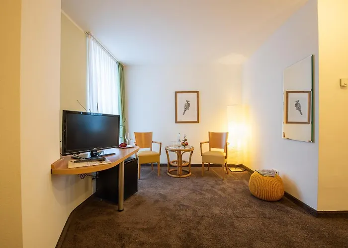 Nibelungen Hof Hotel 3*