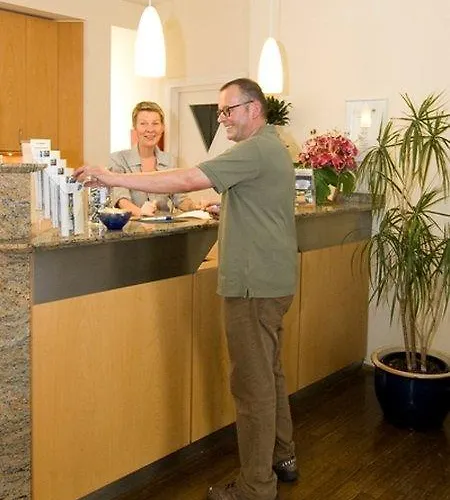 Nibelungen Hof Hotel 3*