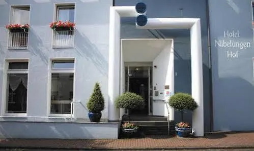 호텔 Nibelungen Hof